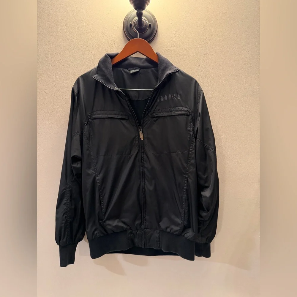 Large Air Jordan Michael Jordan Black Zip Up‎ Cafe Racer Style Coat medium